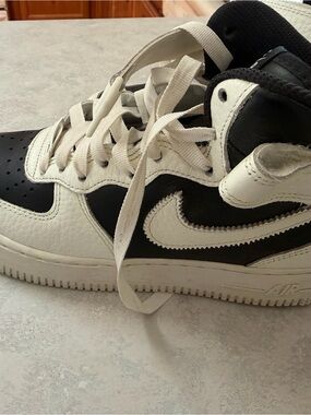 Nike Black and White High-Top Air Force